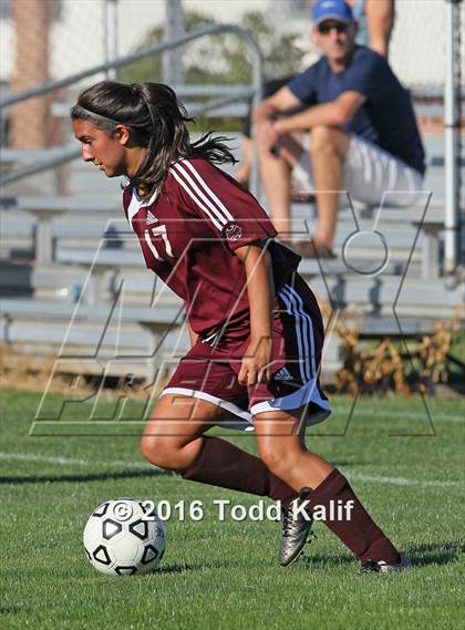 Thumbnail 1 in Glastonbury vs. South Windsor photogallery.