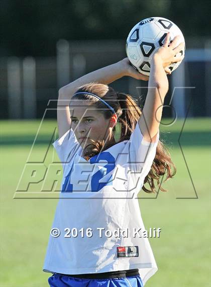 Thumbnail 1 in Glastonbury vs. South Windsor photogallery.