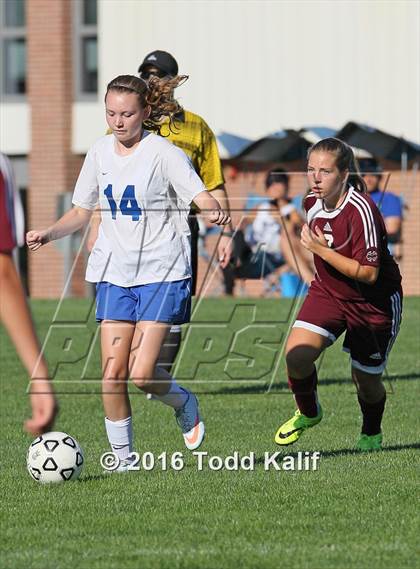 Thumbnail 2 in Glastonbury vs. South Windsor photogallery.