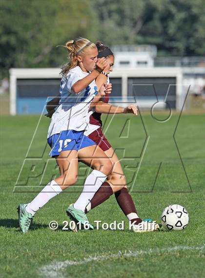 Thumbnail 1 in Glastonbury vs. South Windsor photogallery.