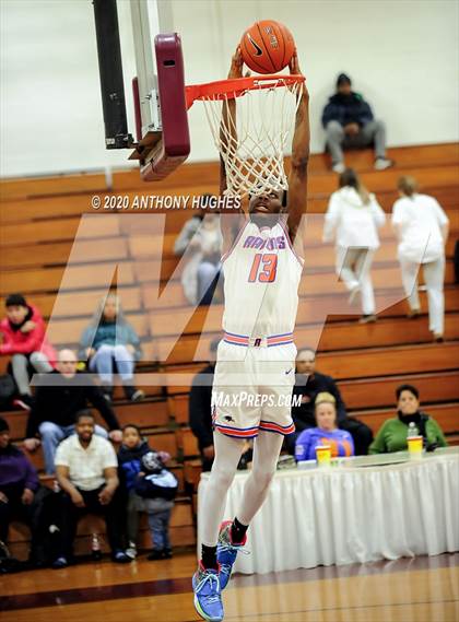 Thumbnail 2 in St. Raymond Academy for Girls @ Chaminade (Apparel Challenge) photogallery.