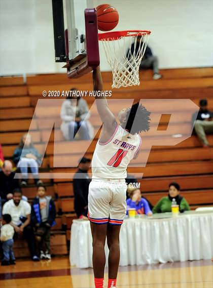 Thumbnail 1 in St. Raymond Academy for Girls @ Chaminade (Apparel Challenge) photogallery.
