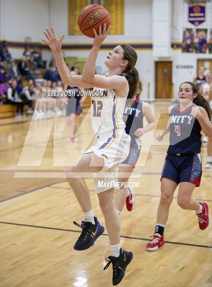 Thumbnail 1 in Clayton vs Unity (Clayton Holiday Classic) photogallery.