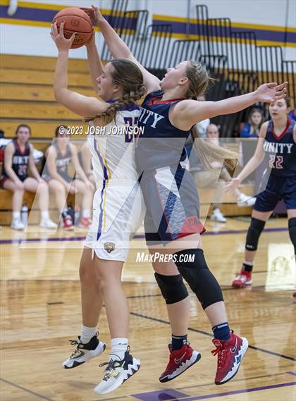 Thumbnail 2 in Clayton vs Unity (Clayton Holiday Classic) photogallery.