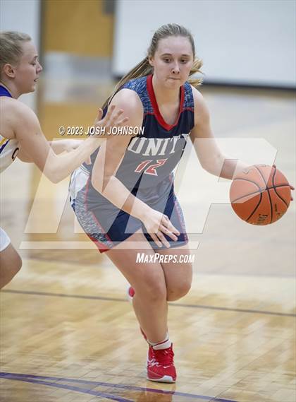 Thumbnail 1 in Clayton vs Unity (Clayton Holiday Classic) photogallery.