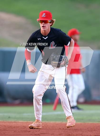Thumbnail 2 in Liberty vs. Alhambra (AIA 6A Finals) photogallery.