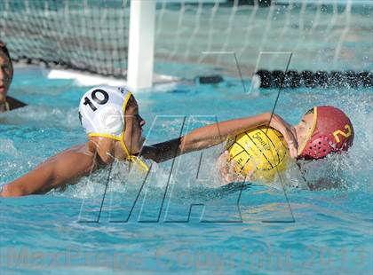 Thumbnail 2 in Palos Verdes Peninsula vs Esperanza (Villa Park Classic) photogallery.