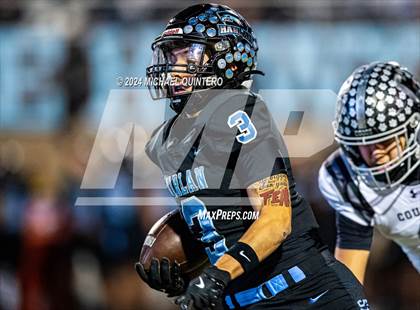 Thumbnail 3 in Clark @ Harlan (UIL Football 6A Division 2 Region 4 Bi-District) photogallery.