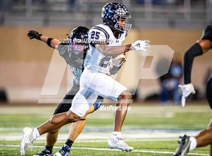 Thumbnail 2 in Clark @ Harlan (UIL Football 6A Division 2 Region 4 Bi-District) photogallery.