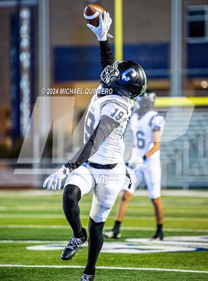 Thumbnail 1 in Clark @ Harlan (UIL Football 6A Division 2 Region 4 Bi-District) photogallery.