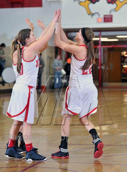 Thumbnail 1 in Colby vs. Colfax (WIAA D4 Sectional Final) photogallery.