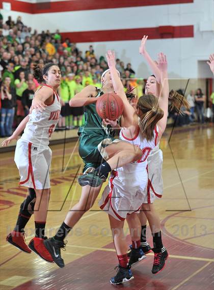 Thumbnail 2 in Colby vs. Colfax (WIAA D4 Sectional Final) photogallery.