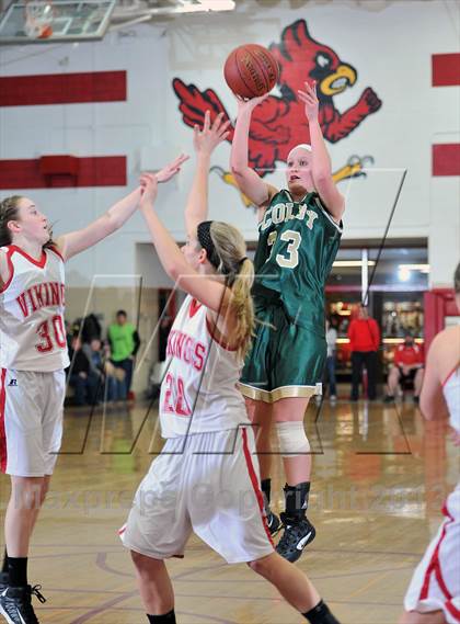 Thumbnail 3 in Colby vs. Colfax (WIAA D4 Sectional Final) photogallery.