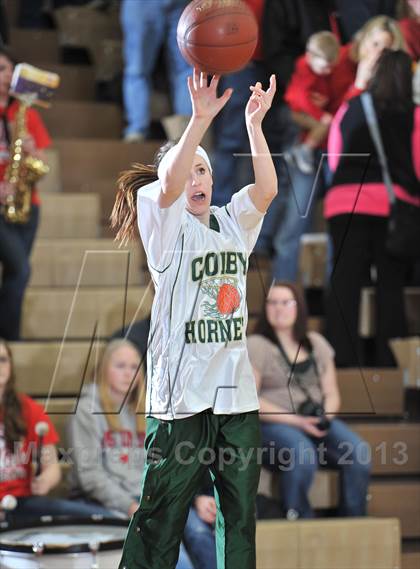 Thumbnail 1 in Colby vs. Colfax (WIAA D4 Sectional Final) photogallery.