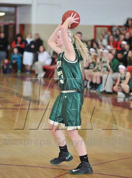 Thumbnail 3 in Colby vs. Colfax (WIAA D4 Sectional Final) photogallery.