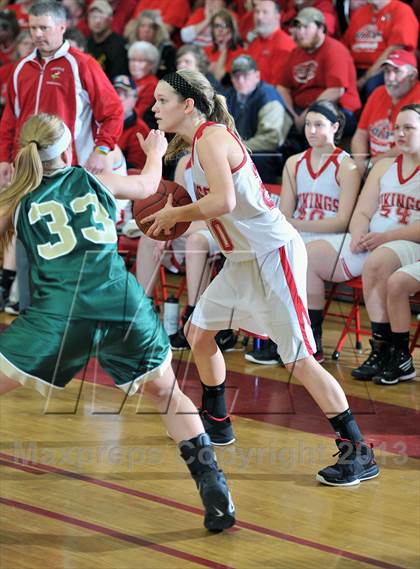 Thumbnail 1 in Colby vs. Colfax (WIAA D4 Sectional Final) photogallery.