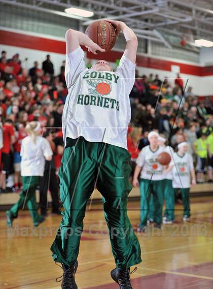 Thumbnail 3 in Colby vs. Colfax (WIAA D4 Sectional Final) photogallery.