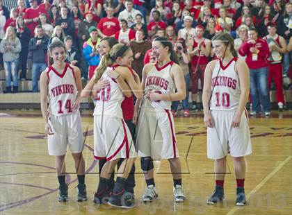 Thumbnail 3 in Colby vs. Colfax (WIAA D4 Sectional Final) photogallery.