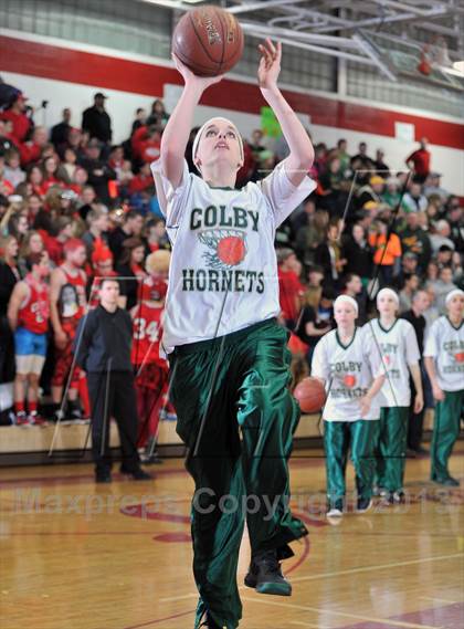 Thumbnail 1 in Colby vs. Colfax (WIAA D4 Sectional Final) photogallery.
