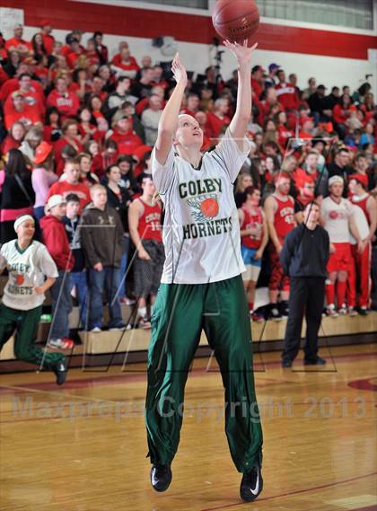 Thumbnail 2 in Colby vs. Colfax (WIAA D4 Sectional Final) photogallery.
