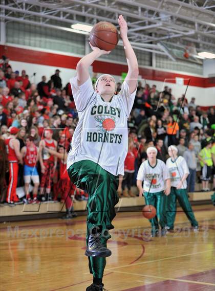 Thumbnail 1 in Colby vs. Colfax (WIAA D4 Sectional Final) photogallery.