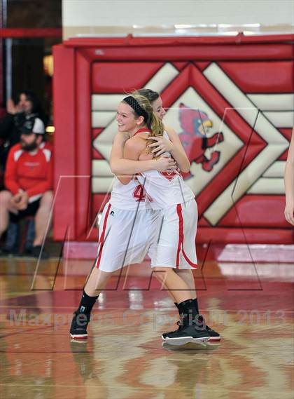 Thumbnail 3 in Colby vs. Colfax (WIAA D4 Sectional Final) photogallery.
