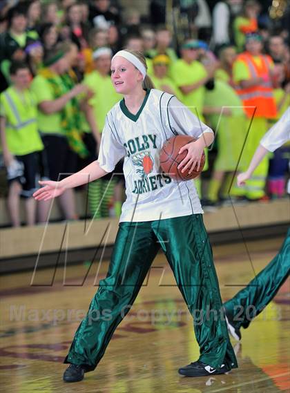 Thumbnail 1 in Colby vs. Colfax (WIAA D4 Sectional Final) photogallery.