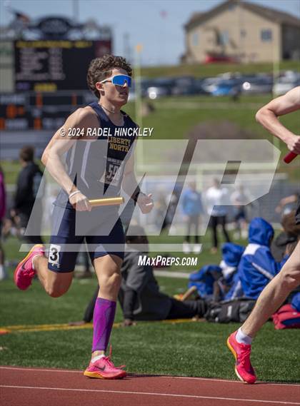 Thumbnail 2 in Bill Summa Invitational photogallery.