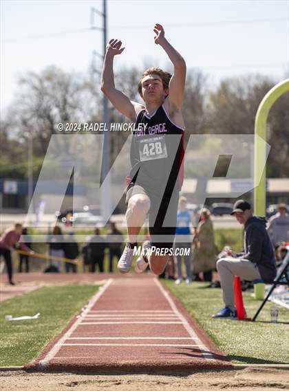 Thumbnail 2 in Bill Summa Invitational photogallery.