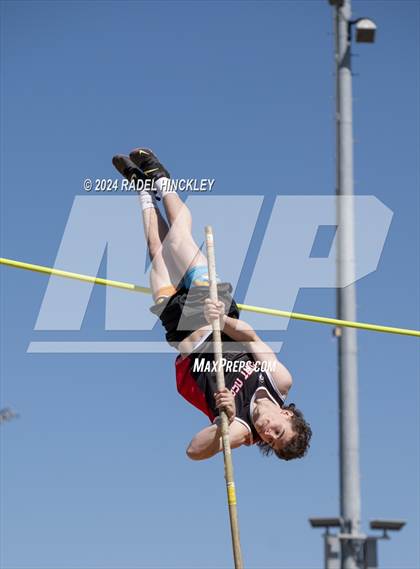 Thumbnail 1 in Bill Summa Invitational photogallery.
