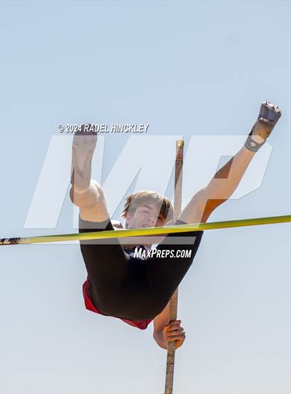 Thumbnail 3 in Bill Summa Invitational photogallery.