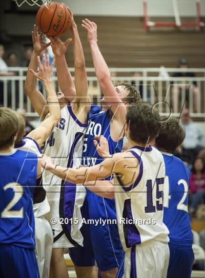 Thumbnail 3 in JV: Sedro-Woolley @ Anacortes photogallery.