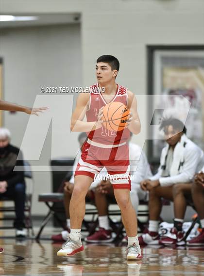 Thumbnail 3 in Blytheville vs. Dardanelle (AAA 4A State Round One) photogallery.