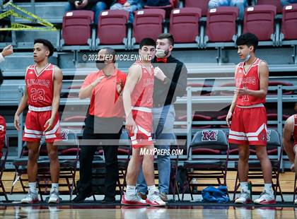 Thumbnail 3 in Blytheville vs. Dardanelle (AAA 4A State Round One) photogallery.