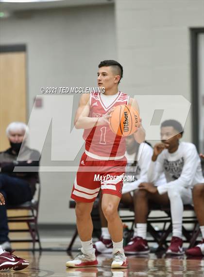 Thumbnail 3 in Blytheville vs. Dardanelle (AAA 4A State Round One) photogallery.
