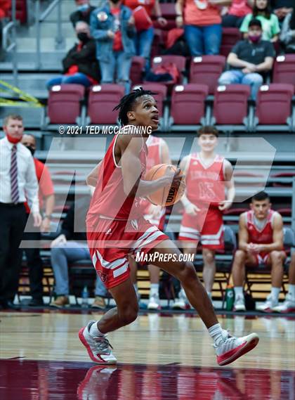 Thumbnail 3 in Blytheville vs. Dardanelle (AAA 4A State Round One) photogallery.