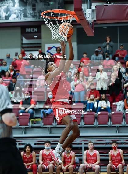 Thumbnail 2 in Blytheville vs. Dardanelle (AAA 4A State Round One) photogallery.