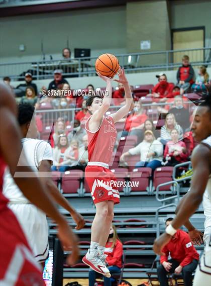 Thumbnail 3 in Blytheville vs. Dardanelle (AAA 4A State Round One) photogallery.