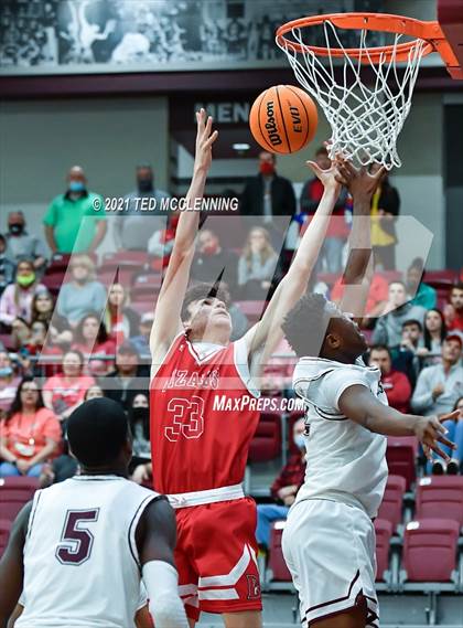 Thumbnail 2 in Blytheville vs. Dardanelle (AAA 4A State Round One) photogallery.