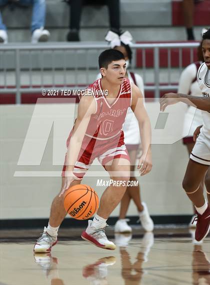Thumbnail 2 in Blytheville vs. Dardanelle (AAA 4A State Round One) photogallery.