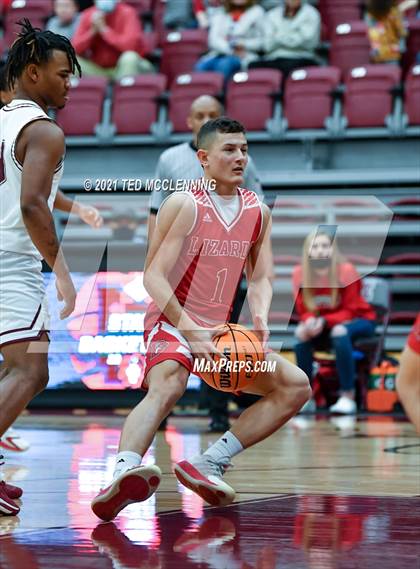Thumbnail 1 in Blytheville vs. Dardanelle (AAA 4A State Round One) photogallery.