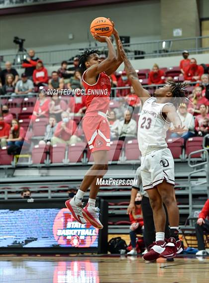 Thumbnail 2 in Blytheville vs. Dardanelle (AAA 4A State Round One) photogallery.