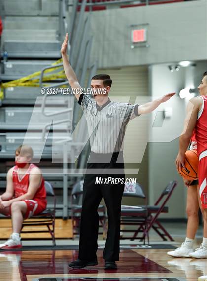 Thumbnail 3 in Blytheville vs. Dardanelle (AAA 4A State Round One) photogallery.