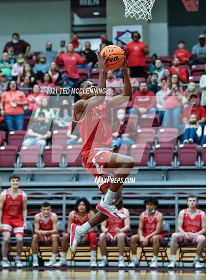 Thumbnail 1 in Blytheville vs. Dardanelle (AAA 4A State Round One) photogallery.