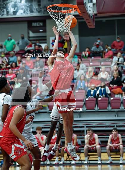 Thumbnail 1 in Blytheville vs. Dardanelle (AAA 4A State Round One) photogallery.