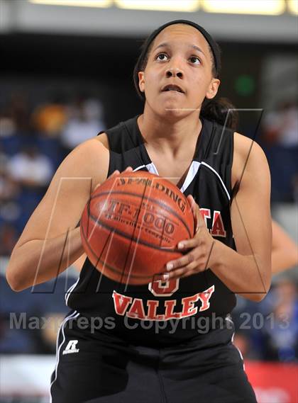 Thumbnail 2 in Culver City vs. Murrieta Valley (CIF SS DIV 2A Final) photogallery.