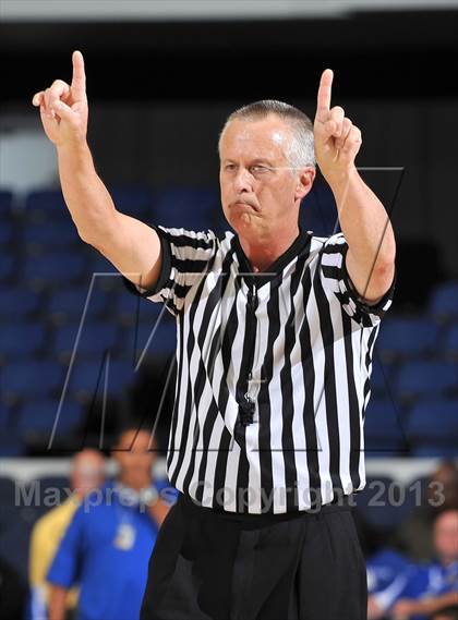 Thumbnail 1 in Culver City vs. Murrieta Valley (CIF SS DIV 2A Final) photogallery.