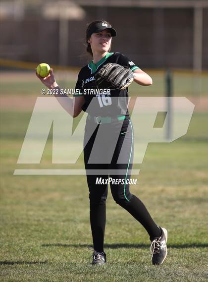Thumbnail 1 in Ceres vs. St. Mary's (Rainbow Classic) photogallery.