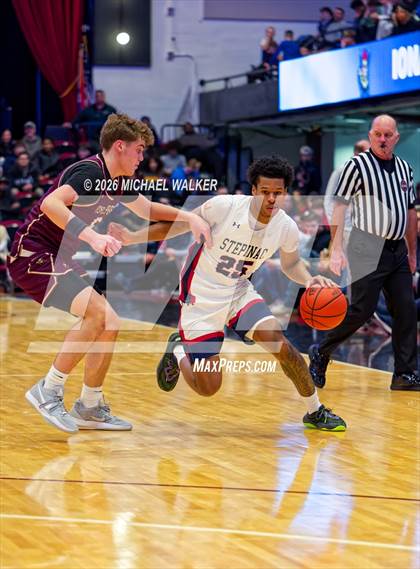 Thumbnail 2 in Archbishop Stepinac vs. Iona Prep photogallery.