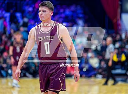 Thumbnail 3 in Archbishop Stepinac vs. Iona Prep photogallery.